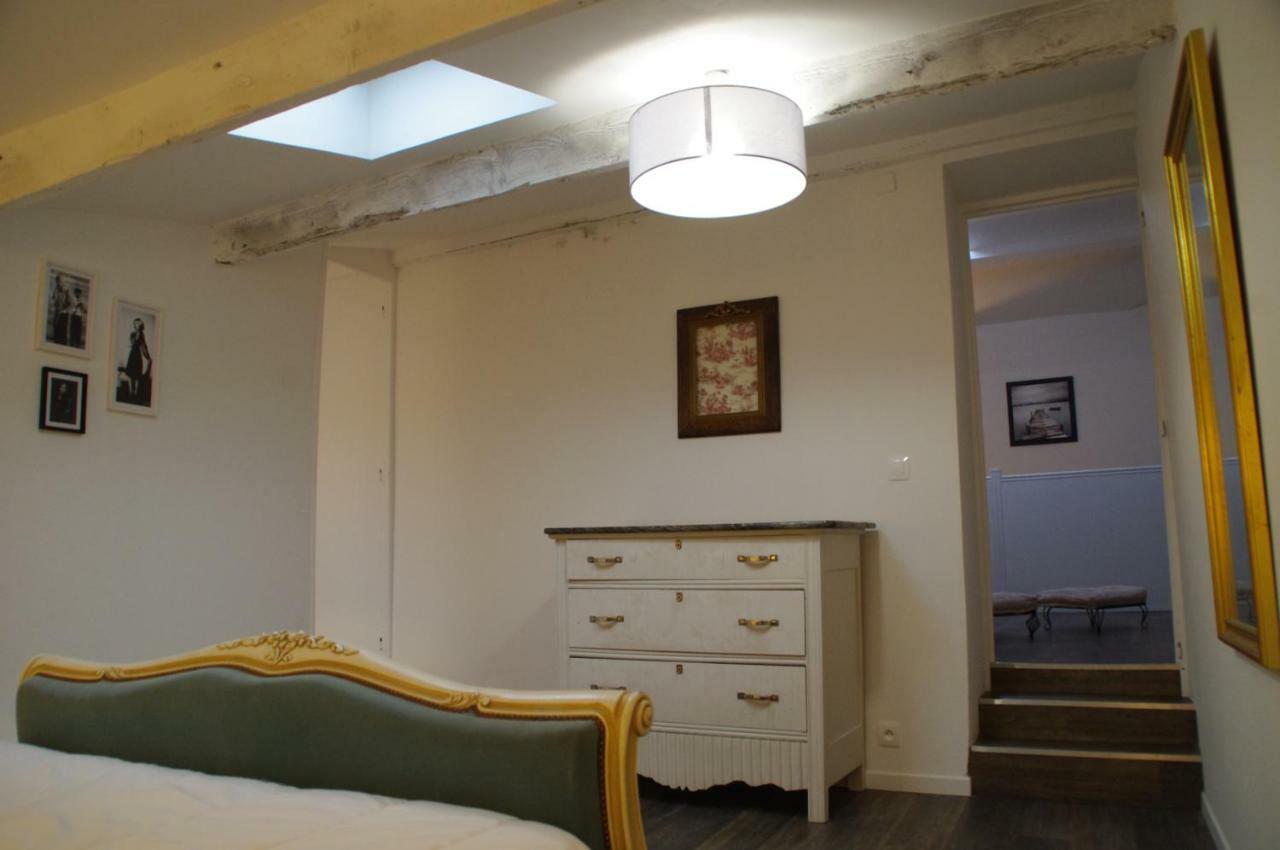 La Cour Royale Apartment Bayeux Bagian luar foto