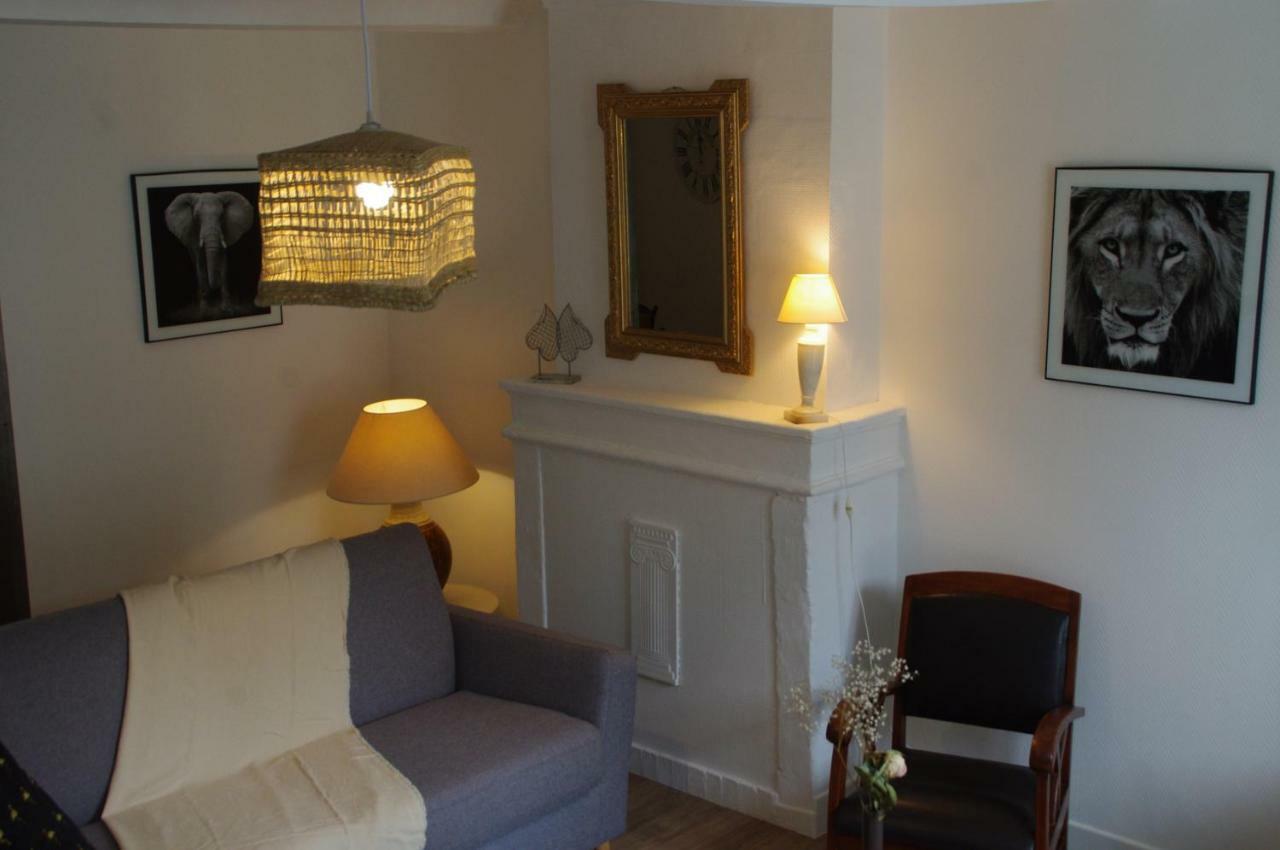 La Cour Royale Apartment Bayeux Bagian luar foto